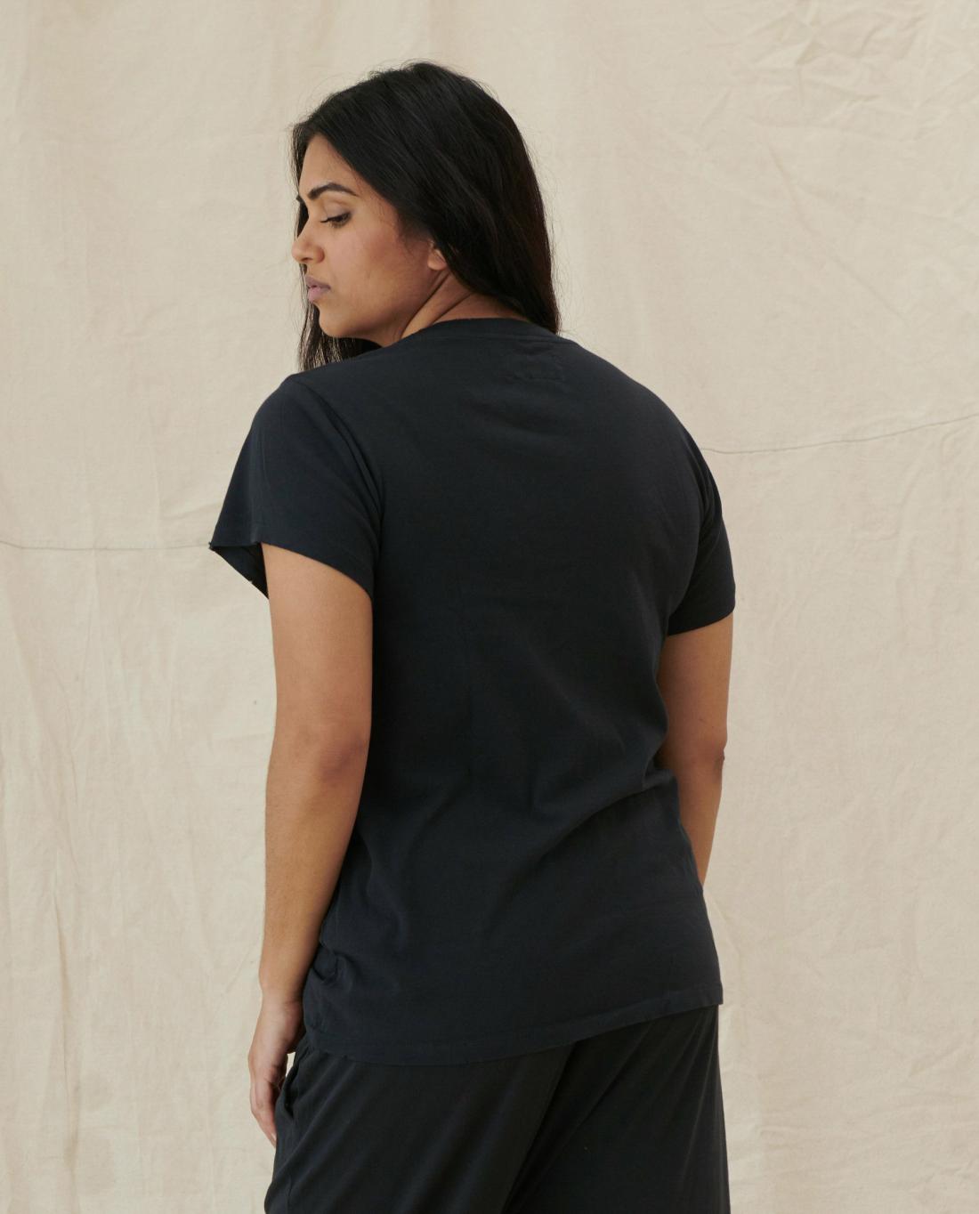 Tees | Women The Great. The Slim Tee. Almost Black