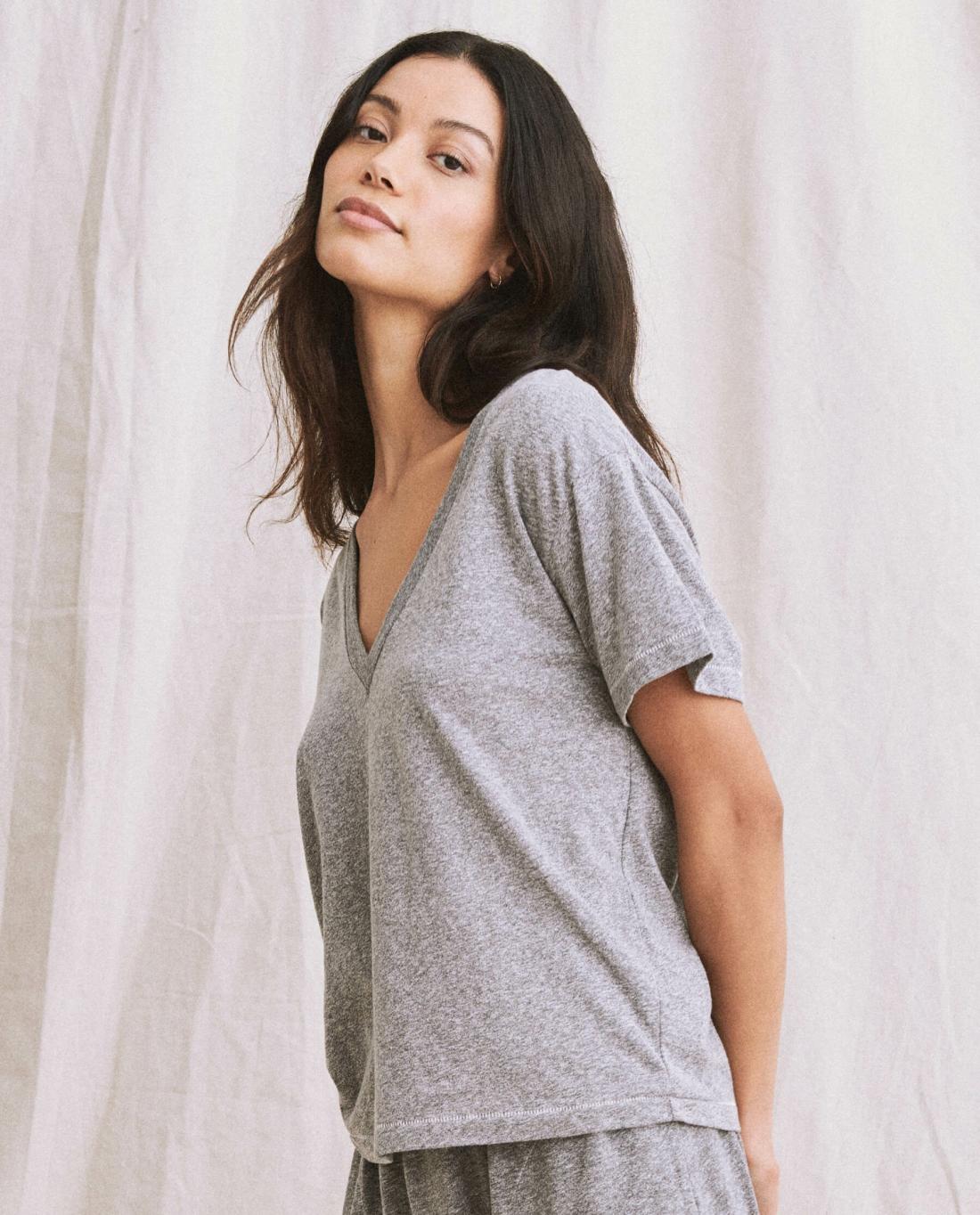 Tees | Women The Great. The V Heather Grey