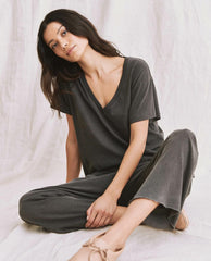 Tees | Women The Great. The V Washed Black